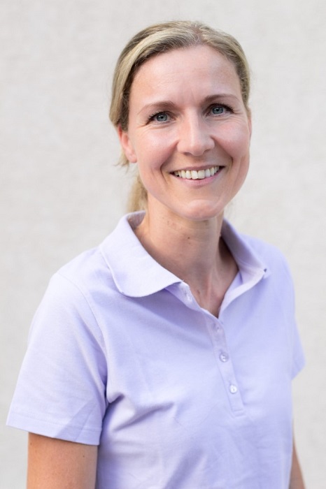 Dr. Monika PETER 1