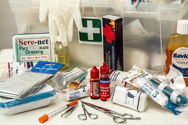 Reiseapotheke für Kinder – weltweit nach Region