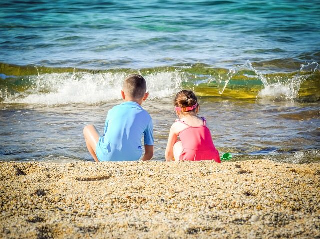 Urlaub und Reisen mit Kindern – der medizinische Reiseführer für Familien